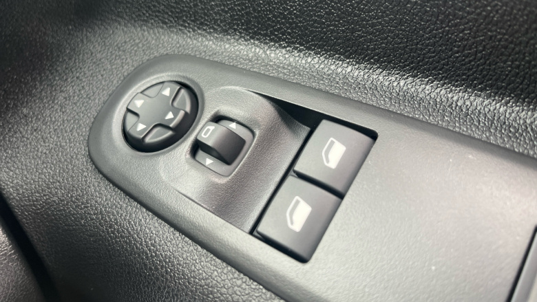 Peugeot Partner Long Diesel 1.5 BlueHDi 100 Professional Plus Van